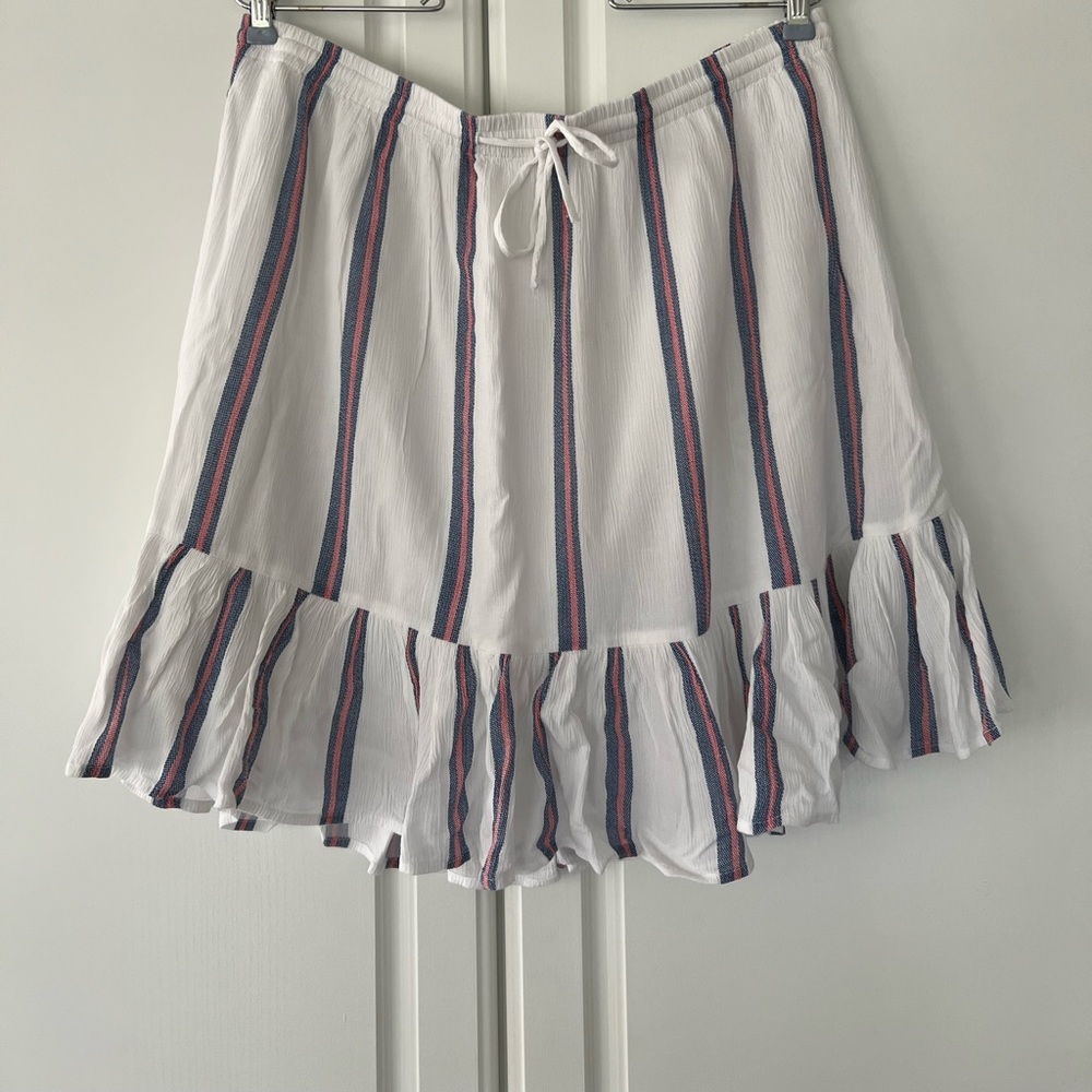 Women’s white striped flowy skirt with drawstring waist